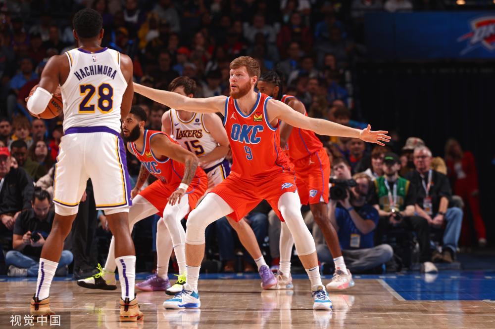 高开低走 高开低走