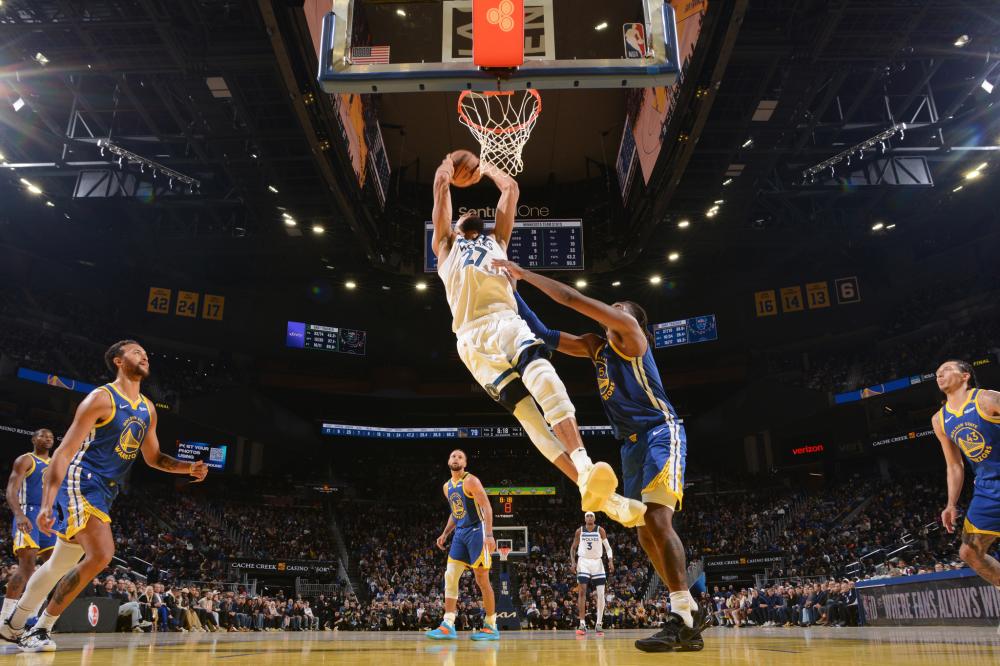 逼抢下冷静 逼抢下冷静