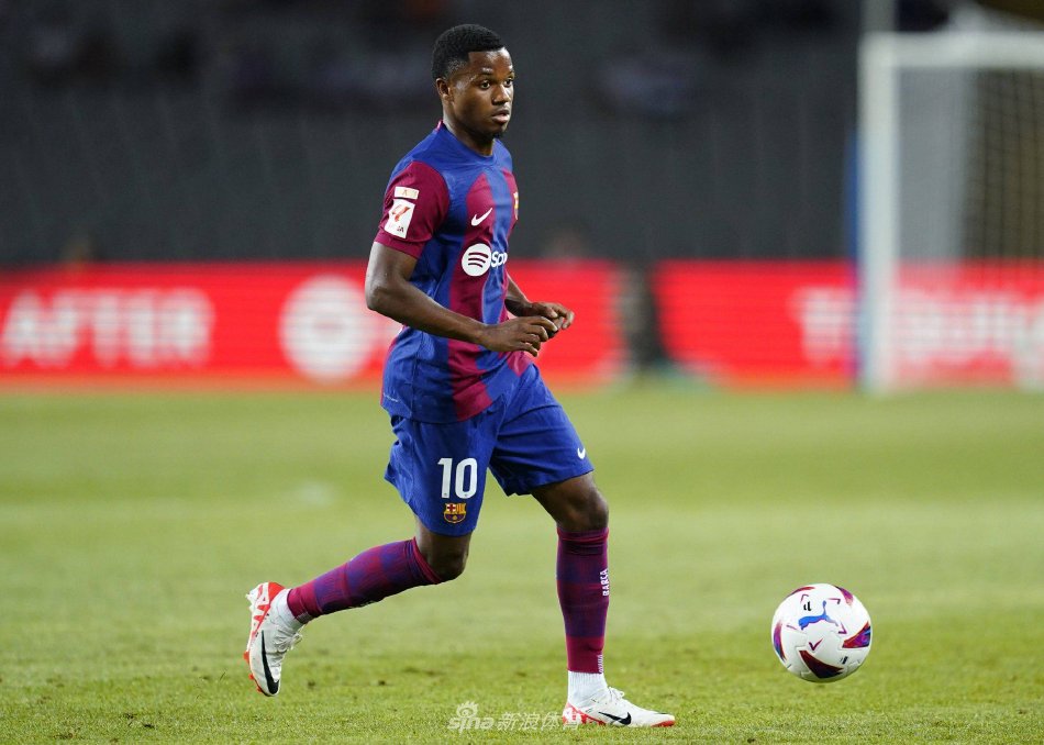 心球员凭借 心球员凭借